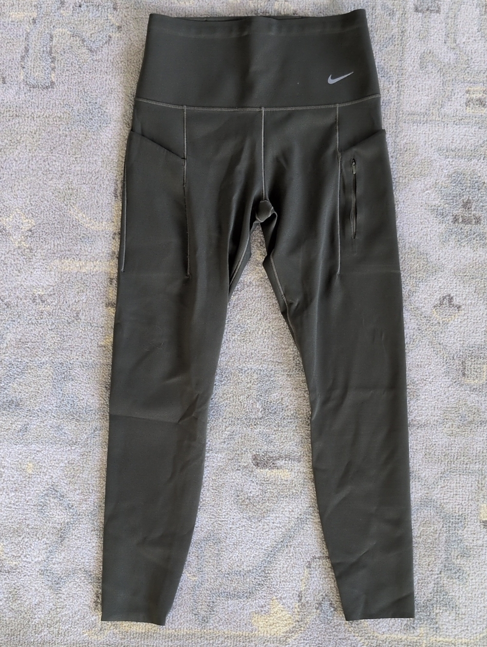 Pocket Flaw - Nike Go 7/8 High Waist Leggings - Olive Green